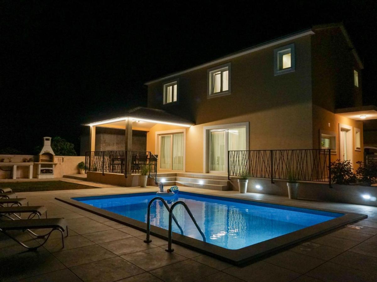 Holiday Home Villa Dora By Interhome Pula Dış mekan fotoğraf